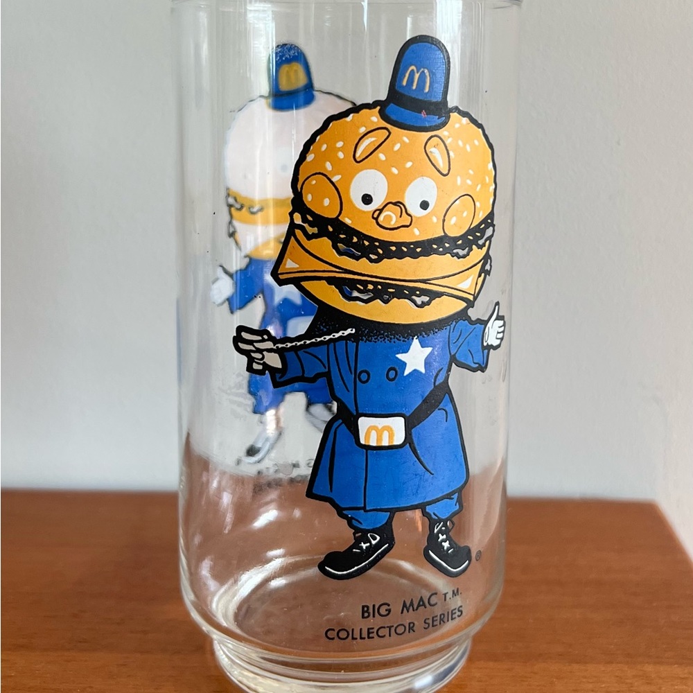 Vintage McDonalds Sheriff BIG MAC Drinking Glass Cup Collector Promo 1977